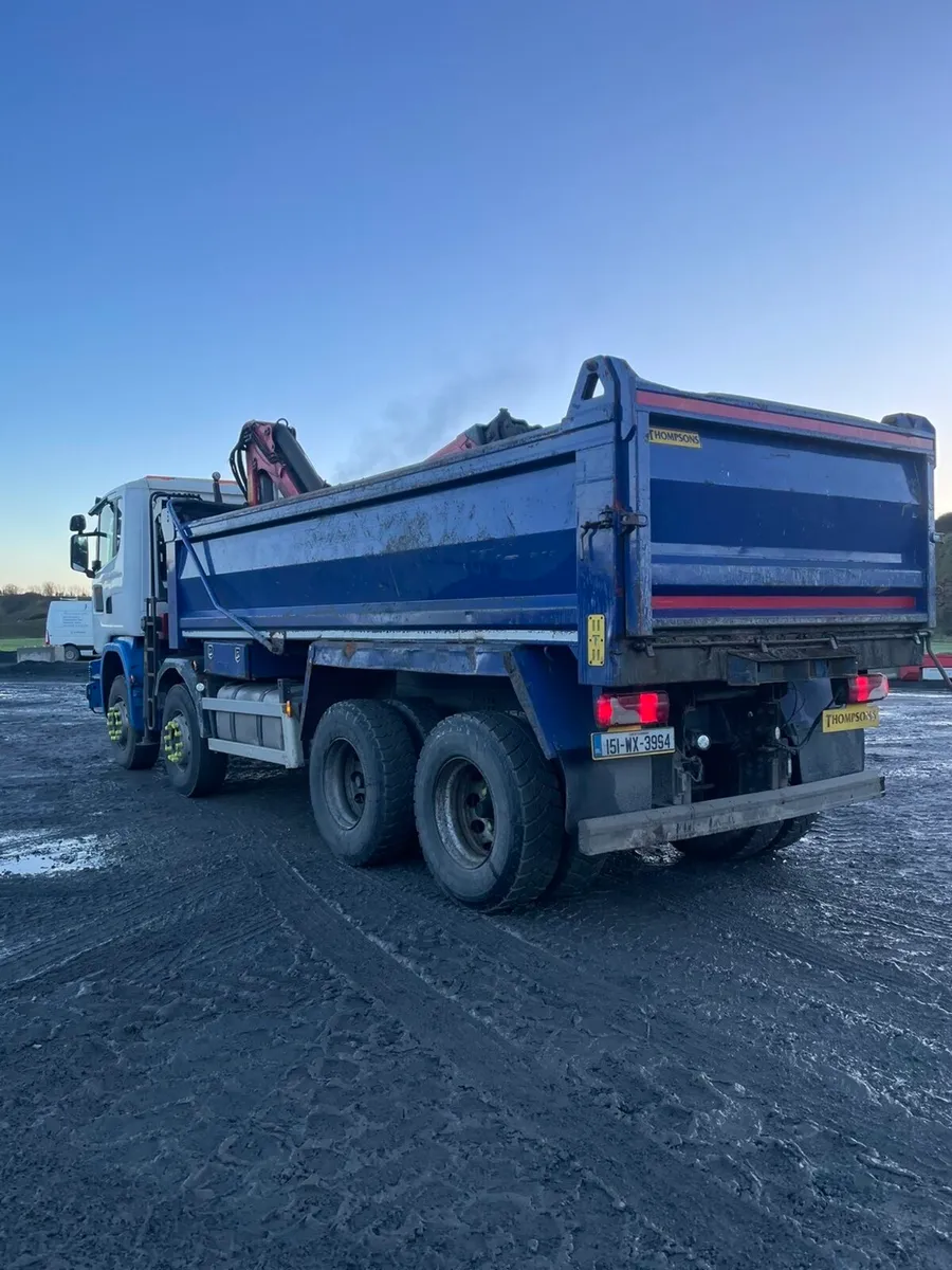 2015 G410 grab truck - Image 4