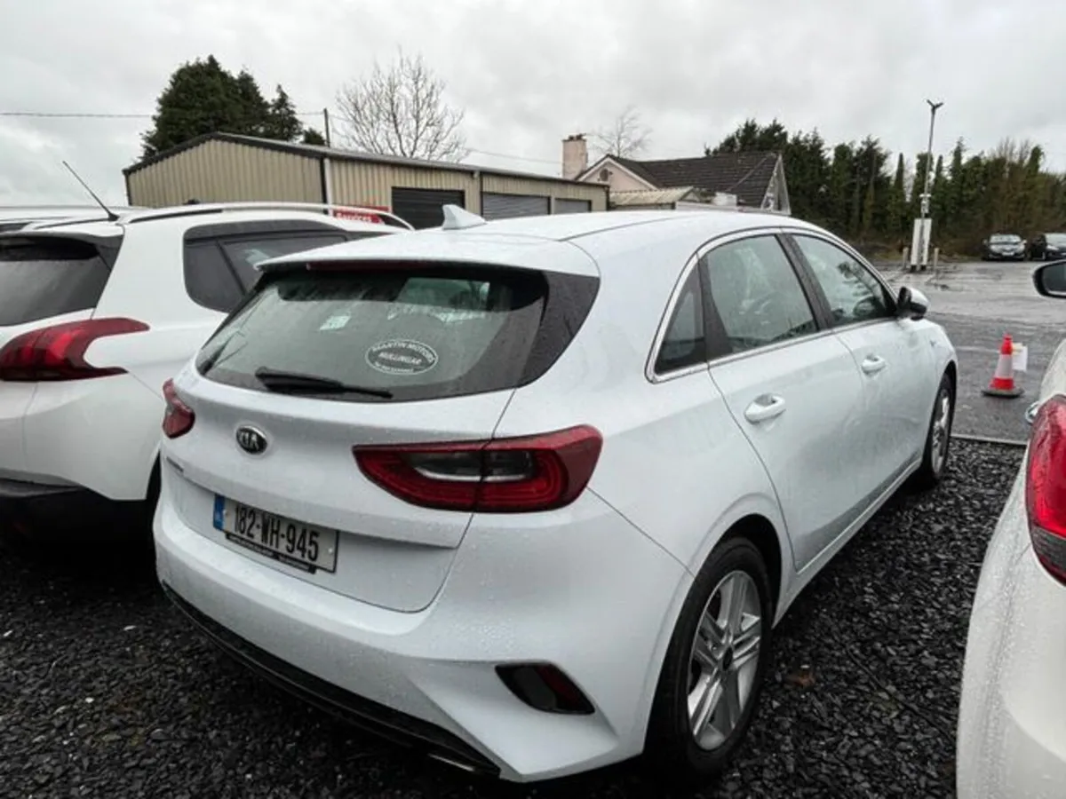 Kia Ceed 1.6 Crdi K2 Edition / Sat Nav - Image 2