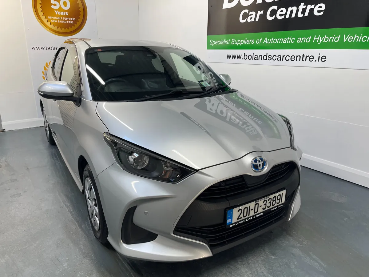 201 Toyota Yaris Hybrid 1.5 Automatic 5dr Model - Image 4