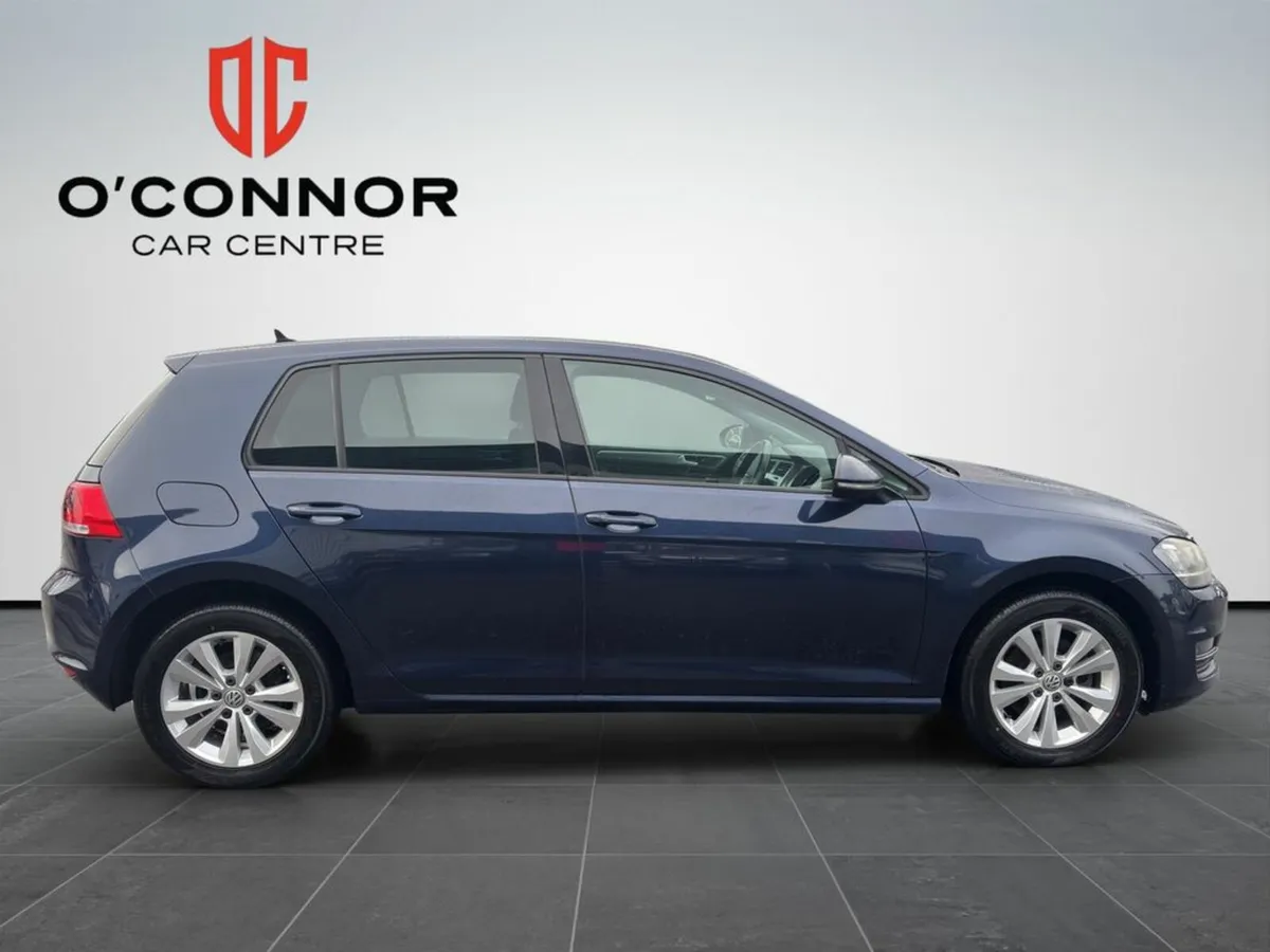 Volkswagen Golf “Classy colour, proper spec — this - Image 4