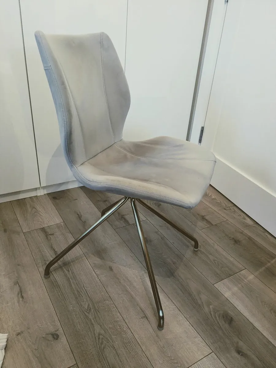 Grey velvet chair with gold legs