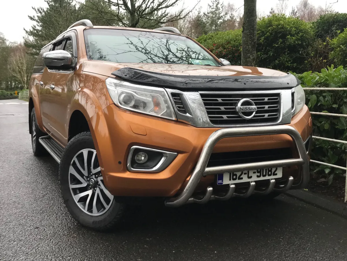 Nissan Navara Crew Cab 4X4 Deluxe Editon Sunroof - Image 1