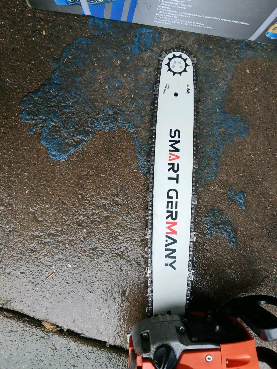 TOOL SETS AND CHAINSAW - Image 2