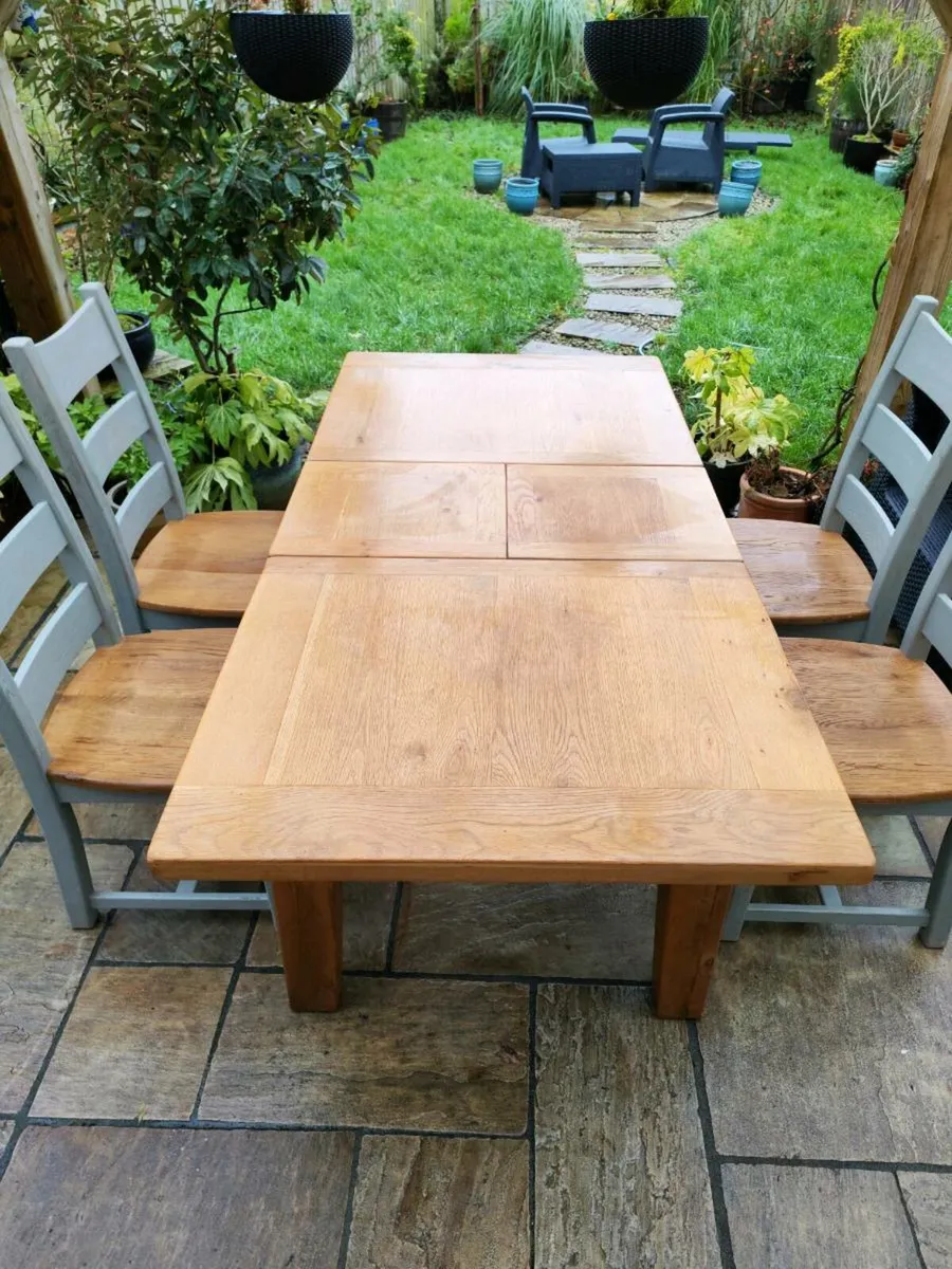 Oak table - Image 1