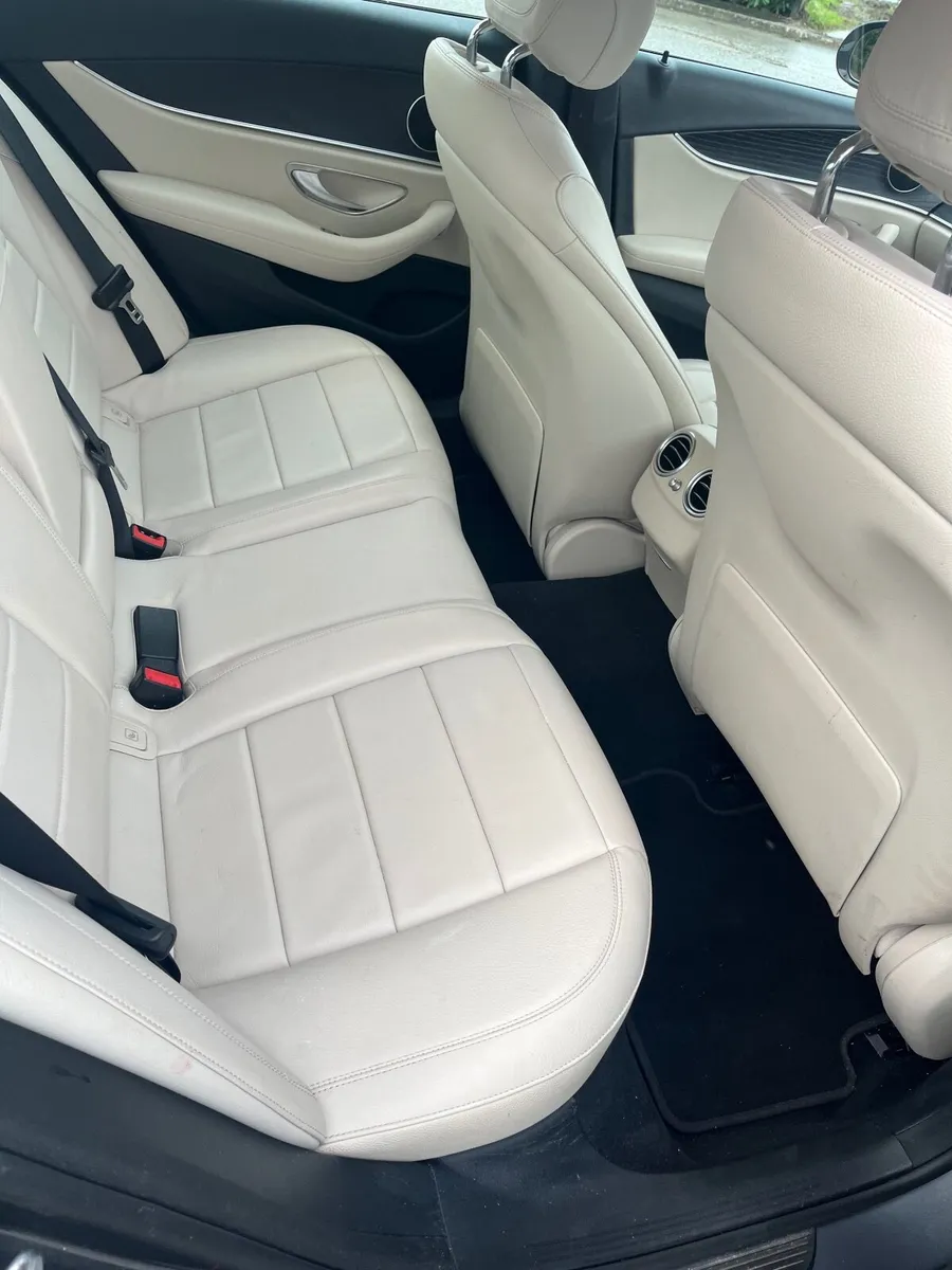 Mercedes-Benz E-Class 2019 - Image 3