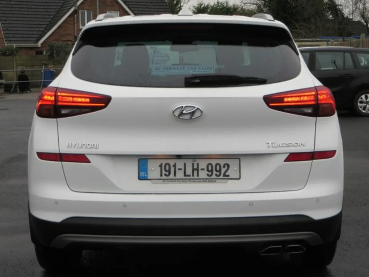 Hyundai Tucson Executive Plus 5DR - Image 4