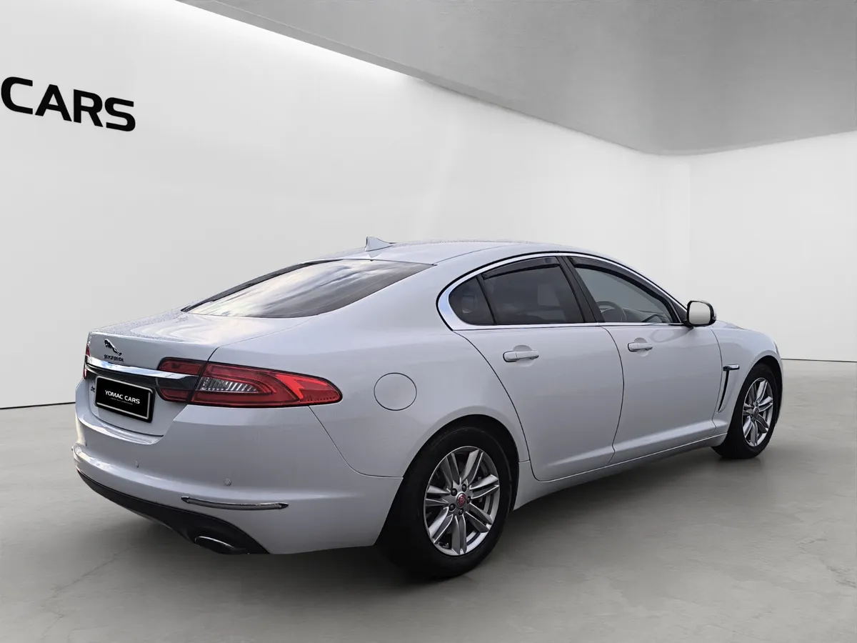 2014 JAGUAR XF LUXURY 2.2D AUTO 200BHP!!! - Image 4