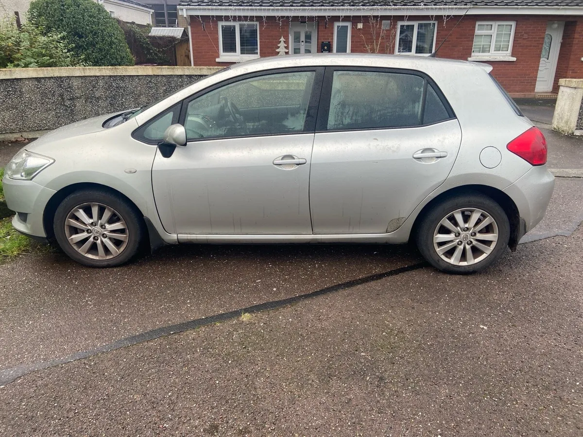 Toyota auris 1.4 5dr luna - Image 4