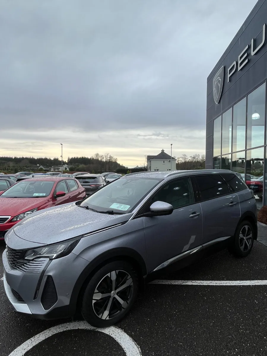 Peugeot 5008 2021 - Image 2