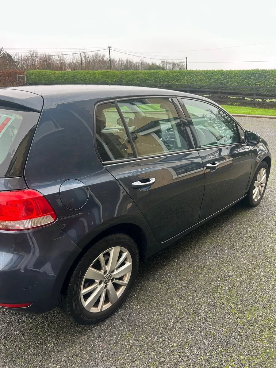 Volkswagen Golf - Image 2