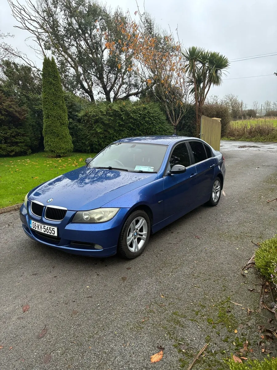 BMW 318d E90 tax and test - Image 2
