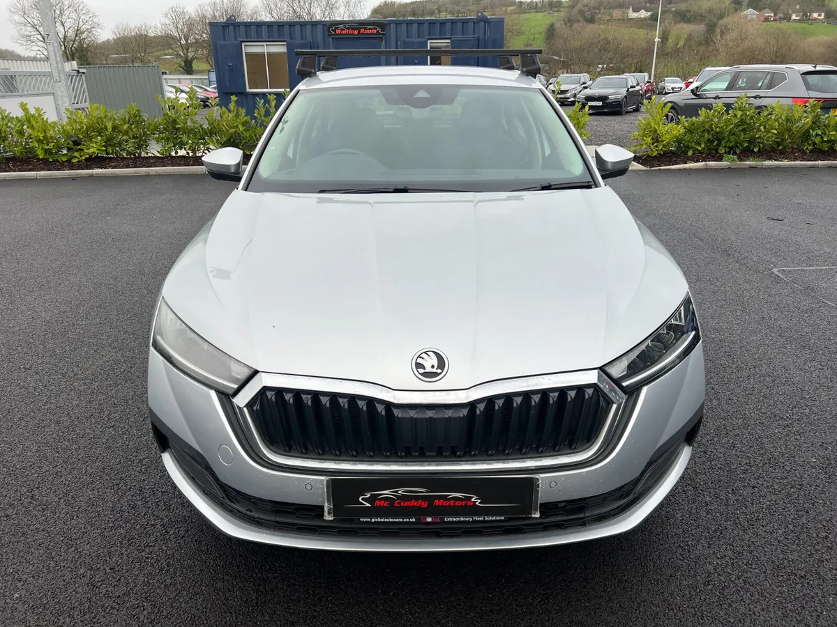 2023 Skoda Octavia SE Tech 2.0 TDI - Image 3