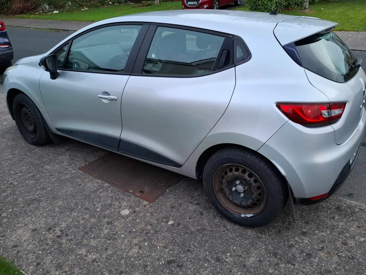 Renault Clio 2015 - Image 4