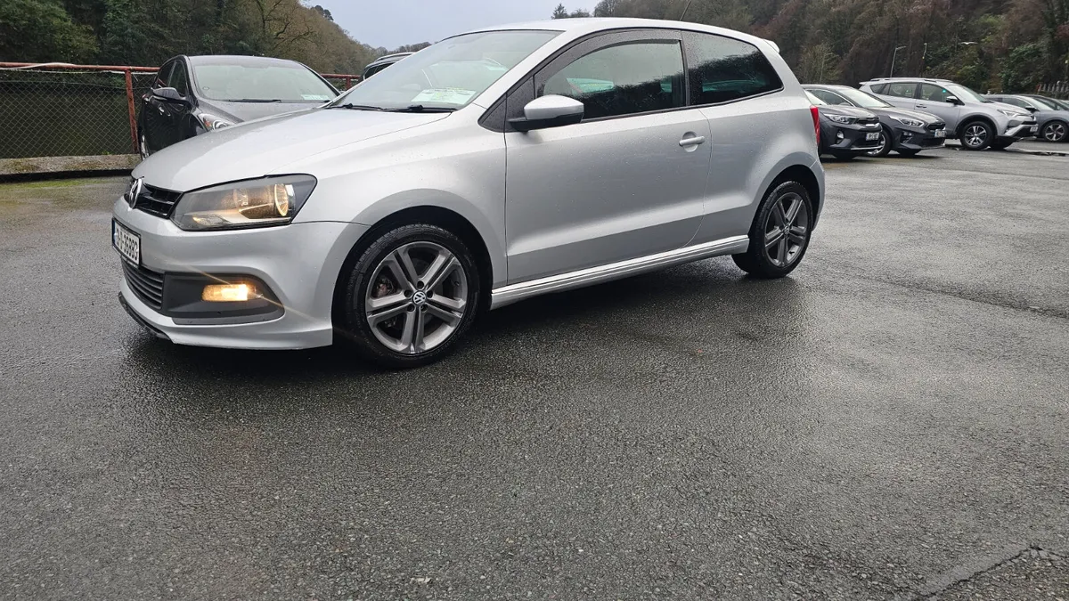Volkswagen Polo 2013 1.2 TSI R -LINE - Image 2