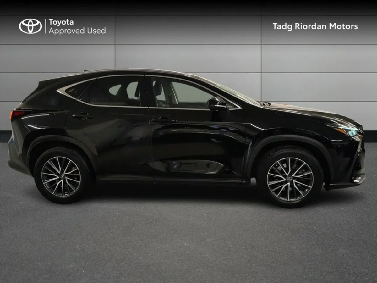 Lexus NX 450h+ PHEV CVT - Image 3