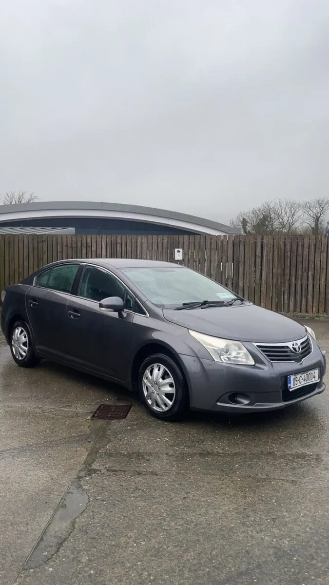 Toyota Avensis - Image 2
