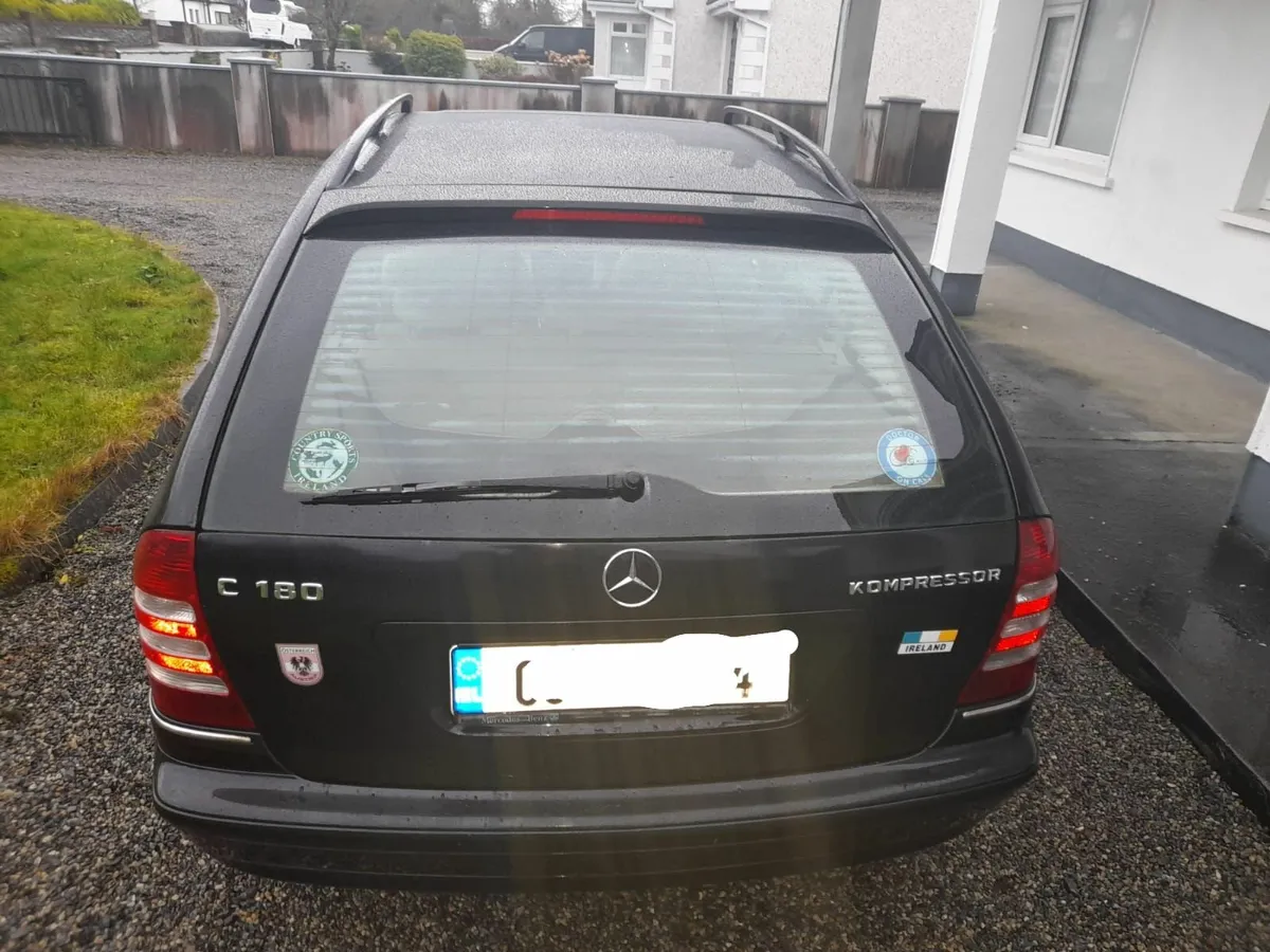 Mercedes-Benz C-Class 2005 - Image 4