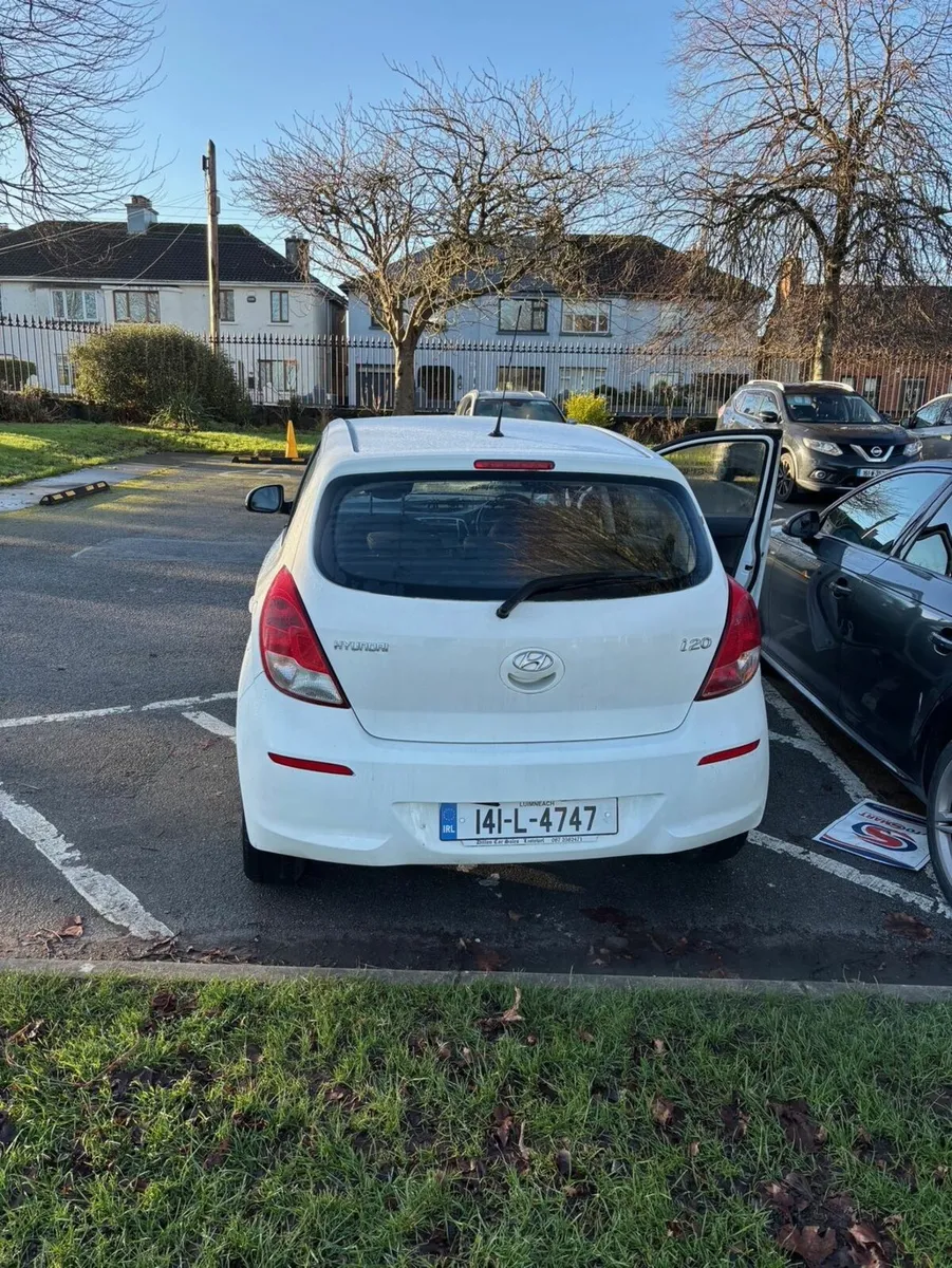 Hyundai i20 2014 - Image 2