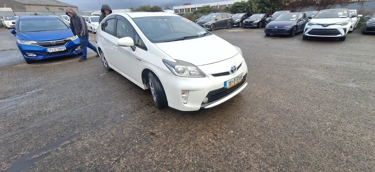 15 prius - Image 3