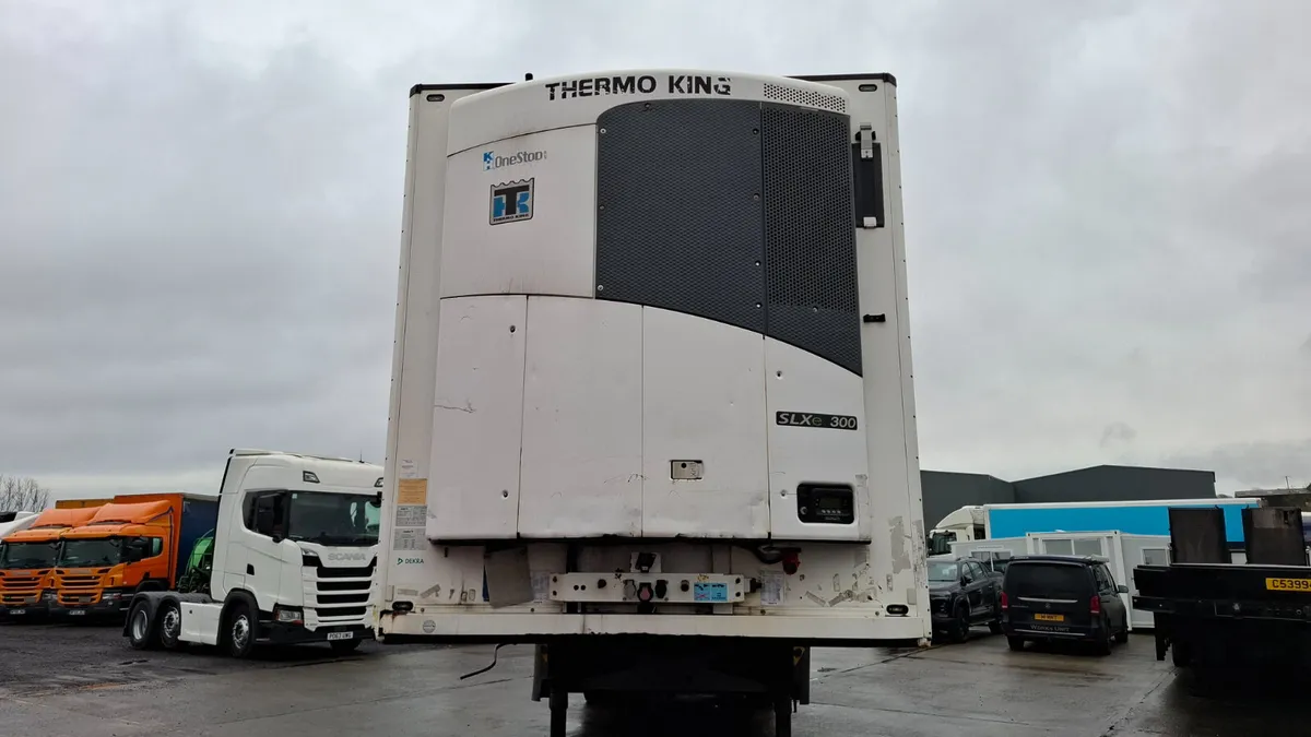 2014 Schmitz Railer Fridge Trailer T King SLXe 300 - Image 3