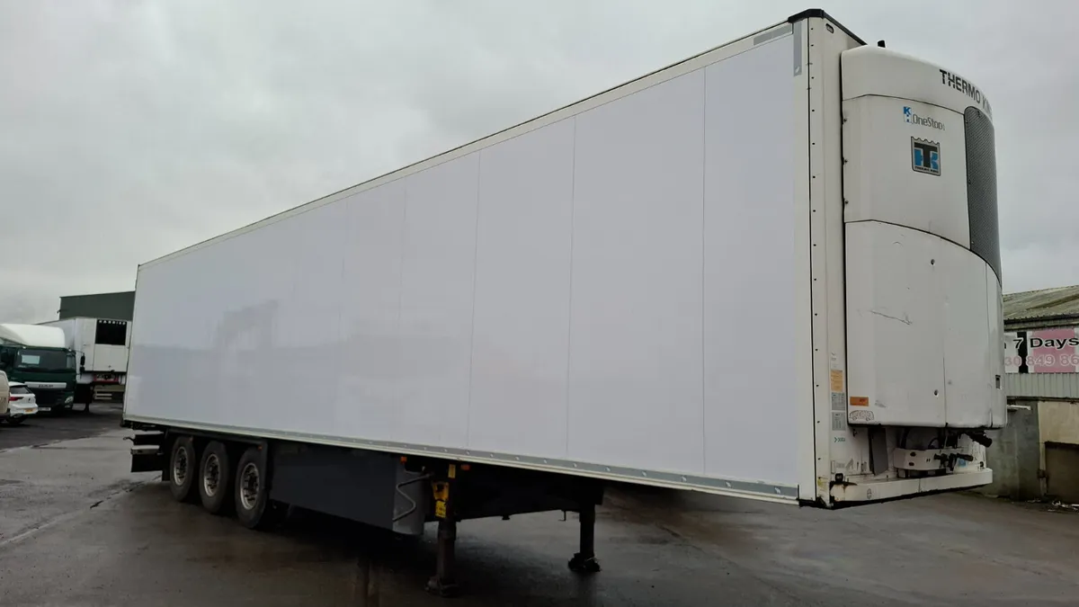 2014 Schmitz Railer Fridge Trailer T King SLXe 300 - Image 2