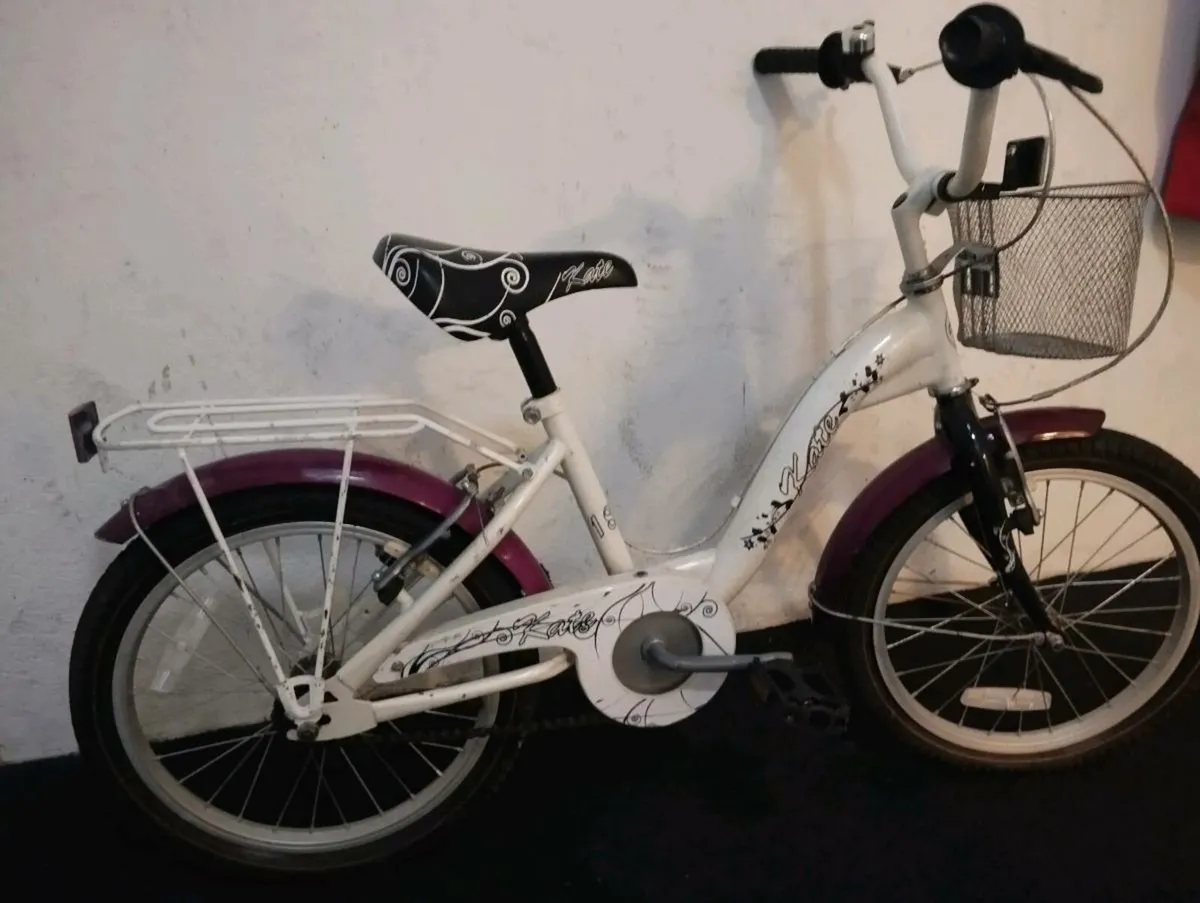 Girls 18inch bike - Image 1