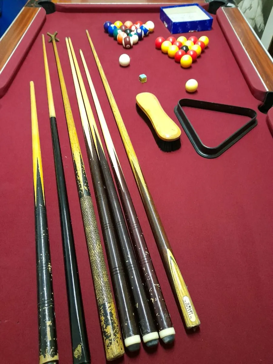 Pool table - Image 2