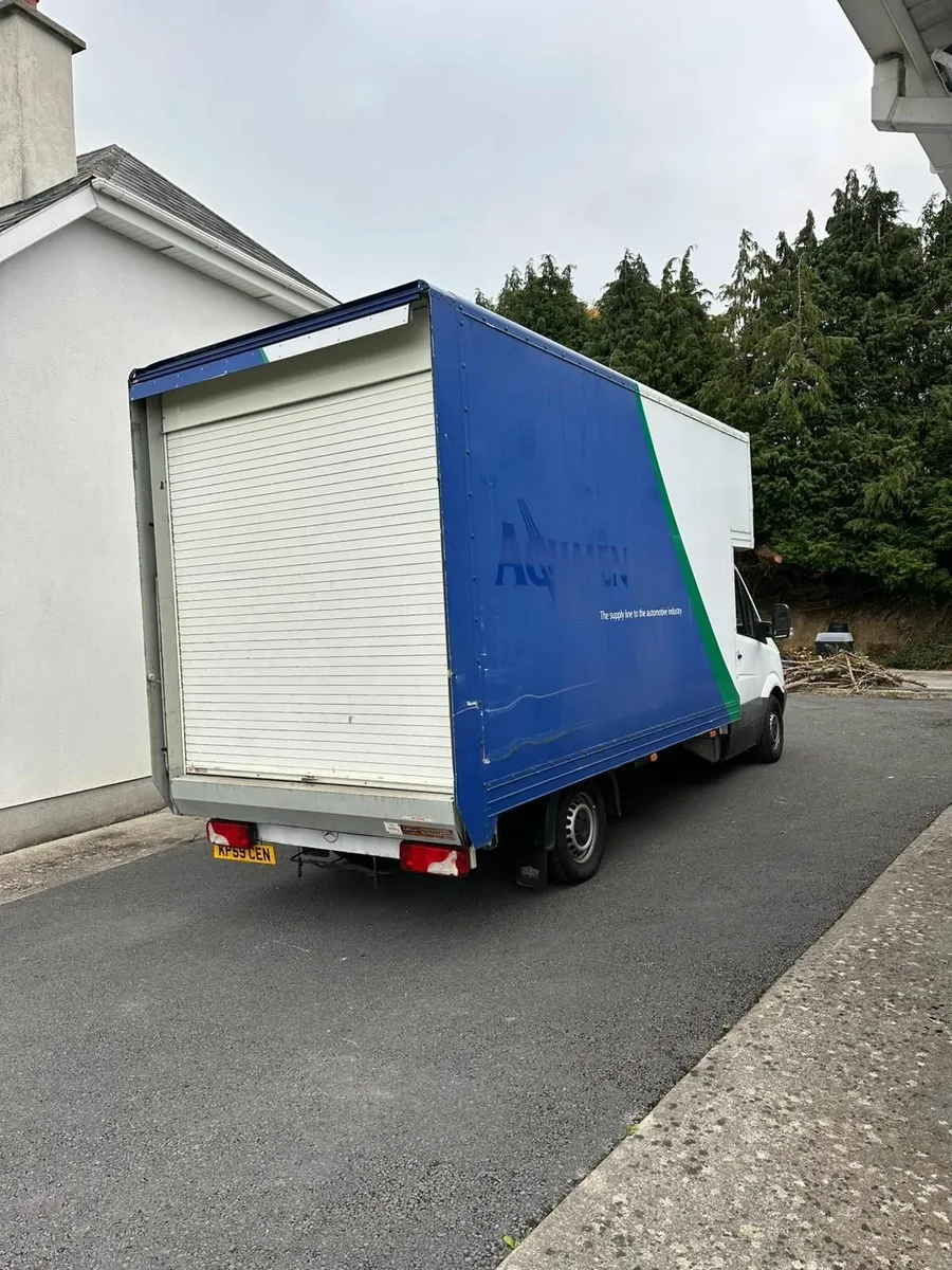 Mercedes-Benz Sprinter 2009 - Image 2