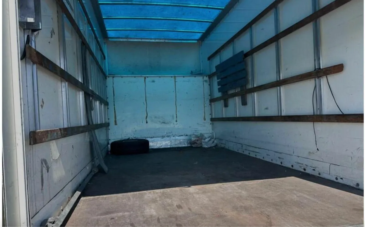 Mercedes-Benz Sprinter 2009 - Image 4