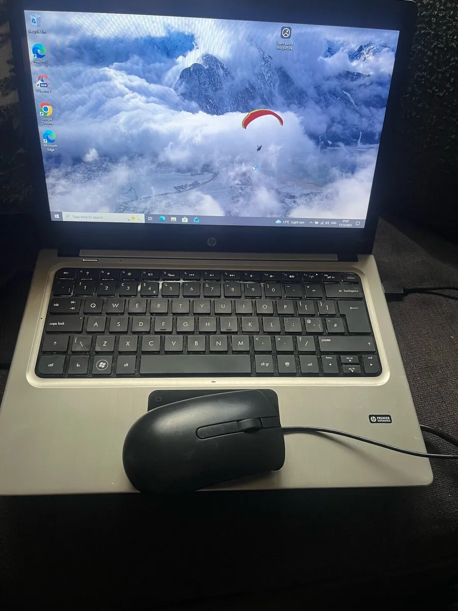 Hp i5 laptop - Image 2