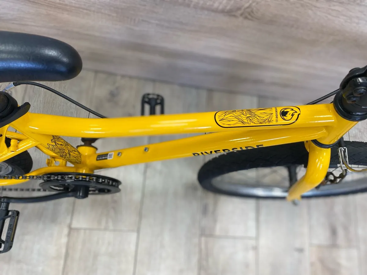 Riverside (like new) - Image 2