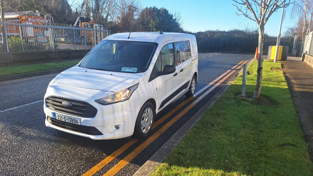Ford  Connect Crewcab 2022 - Image 2