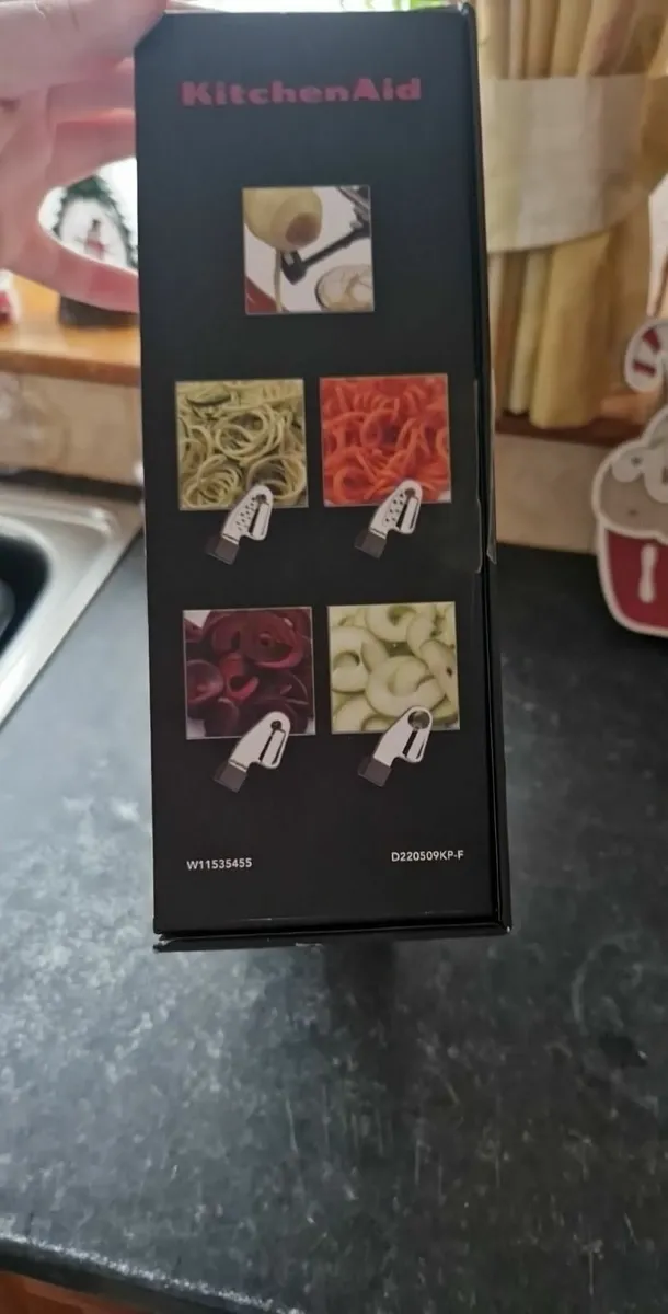 Kitchen aid mixer black and a ninja  double air fr - Image 1