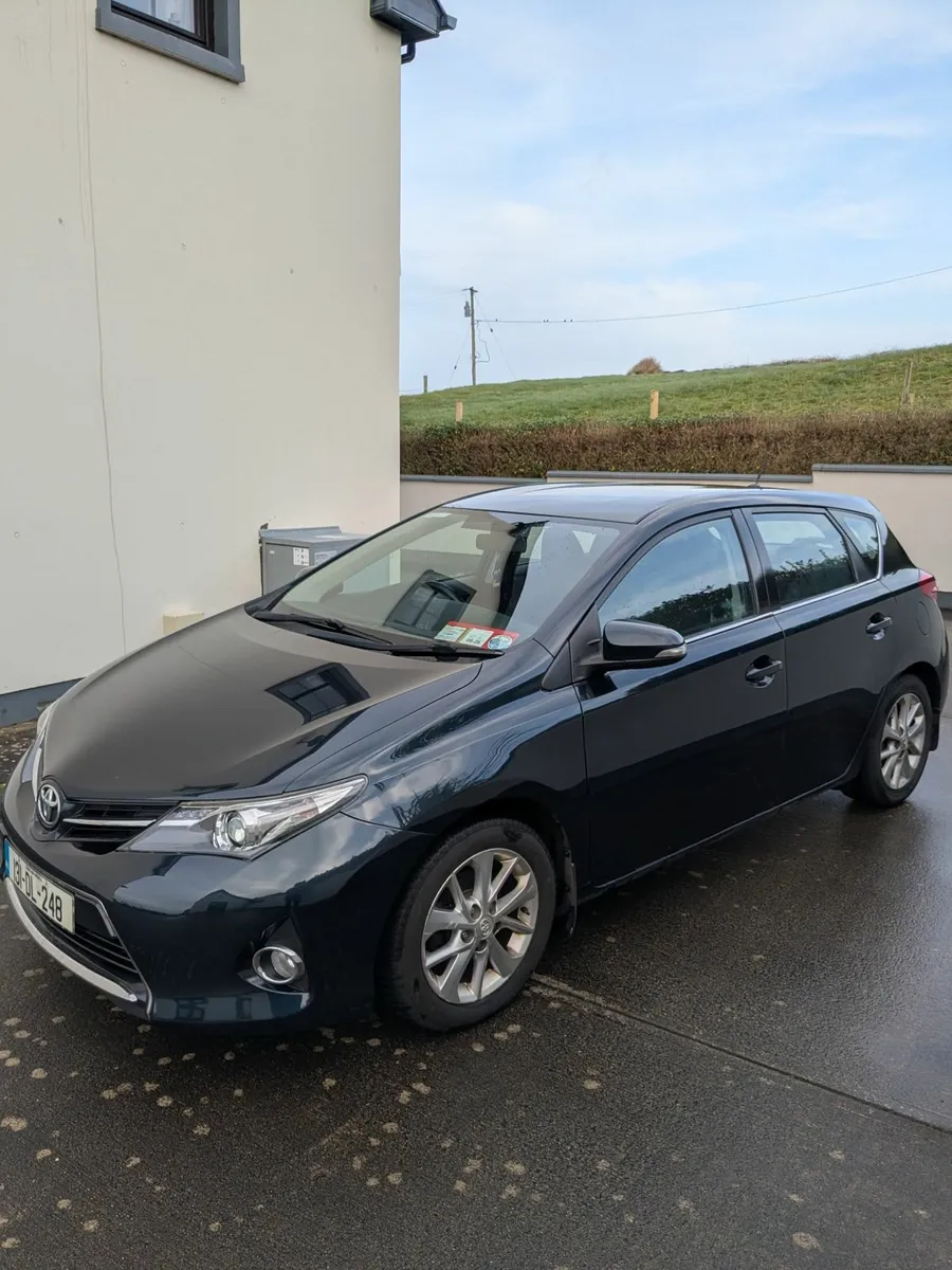 Toyota Auris 2013 - Image 1
