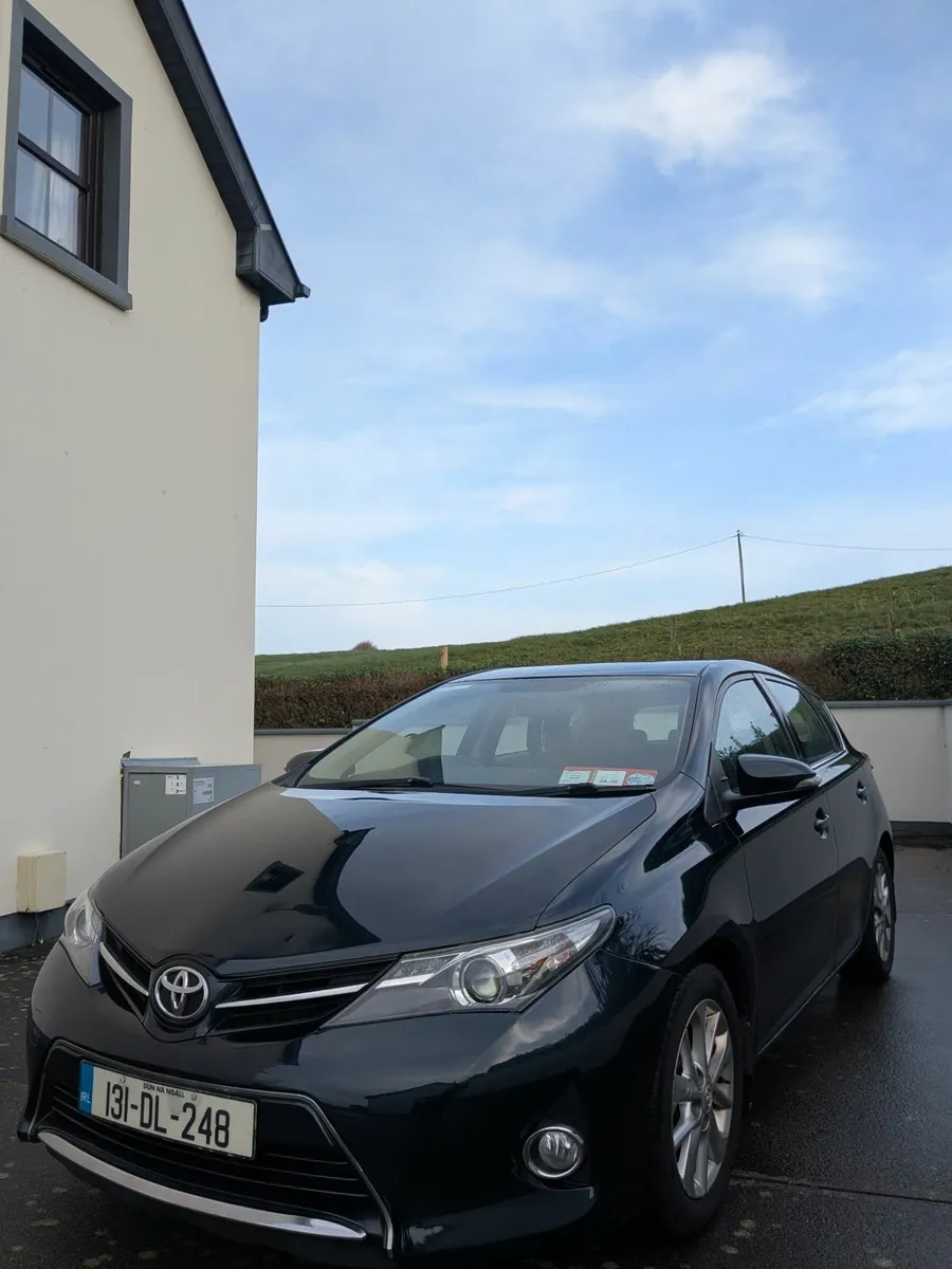 Toyota Auris 2013 - Image 4