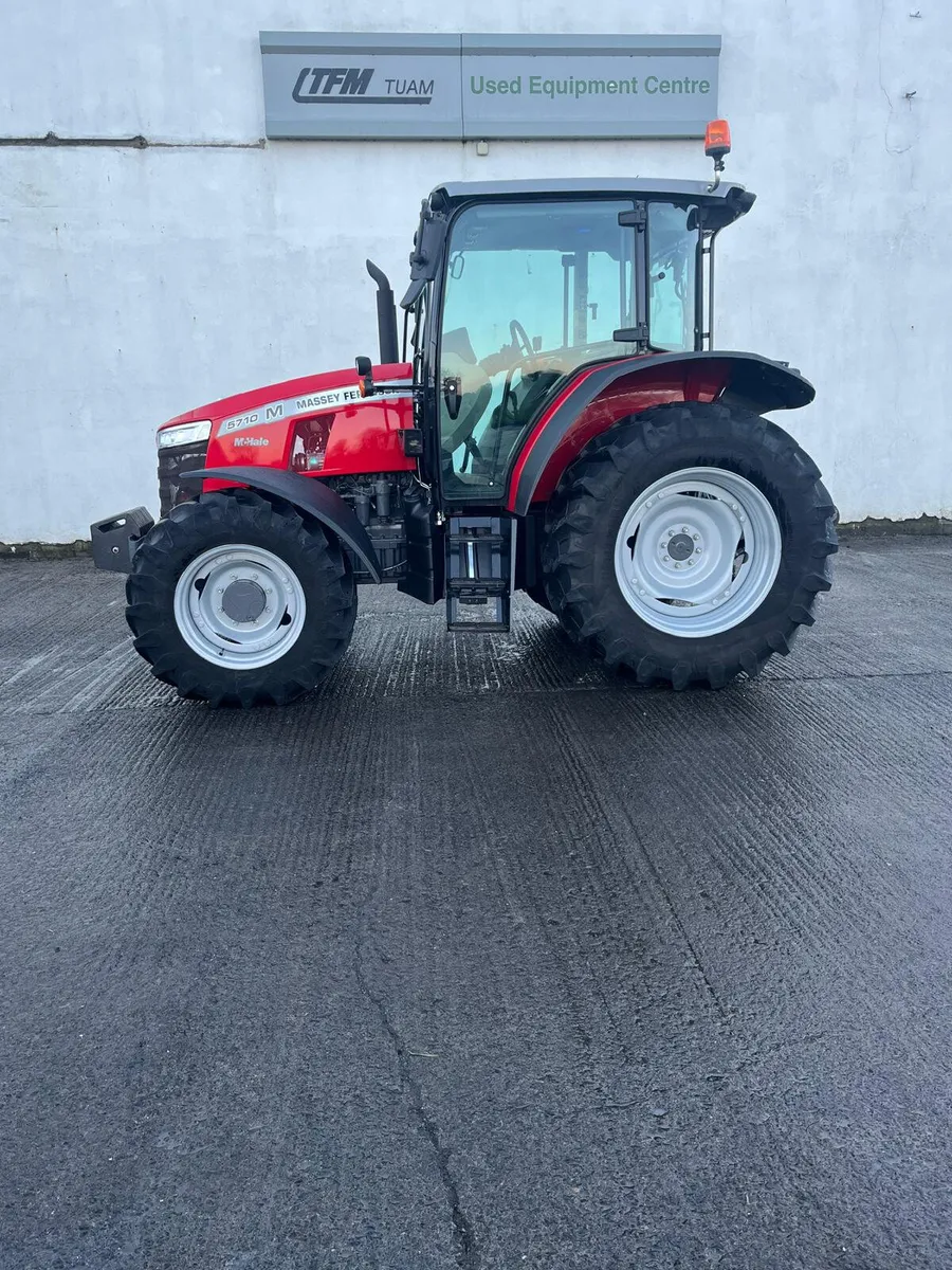 Massey Ferguson 5710 M 2023 - Image 2