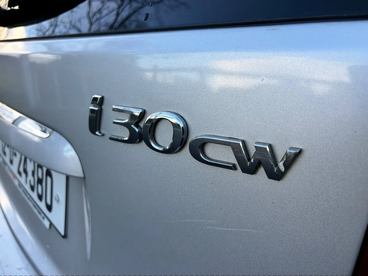 Hyundai i30 Estate Diesel NEW NCT 09/2026 - Image 2