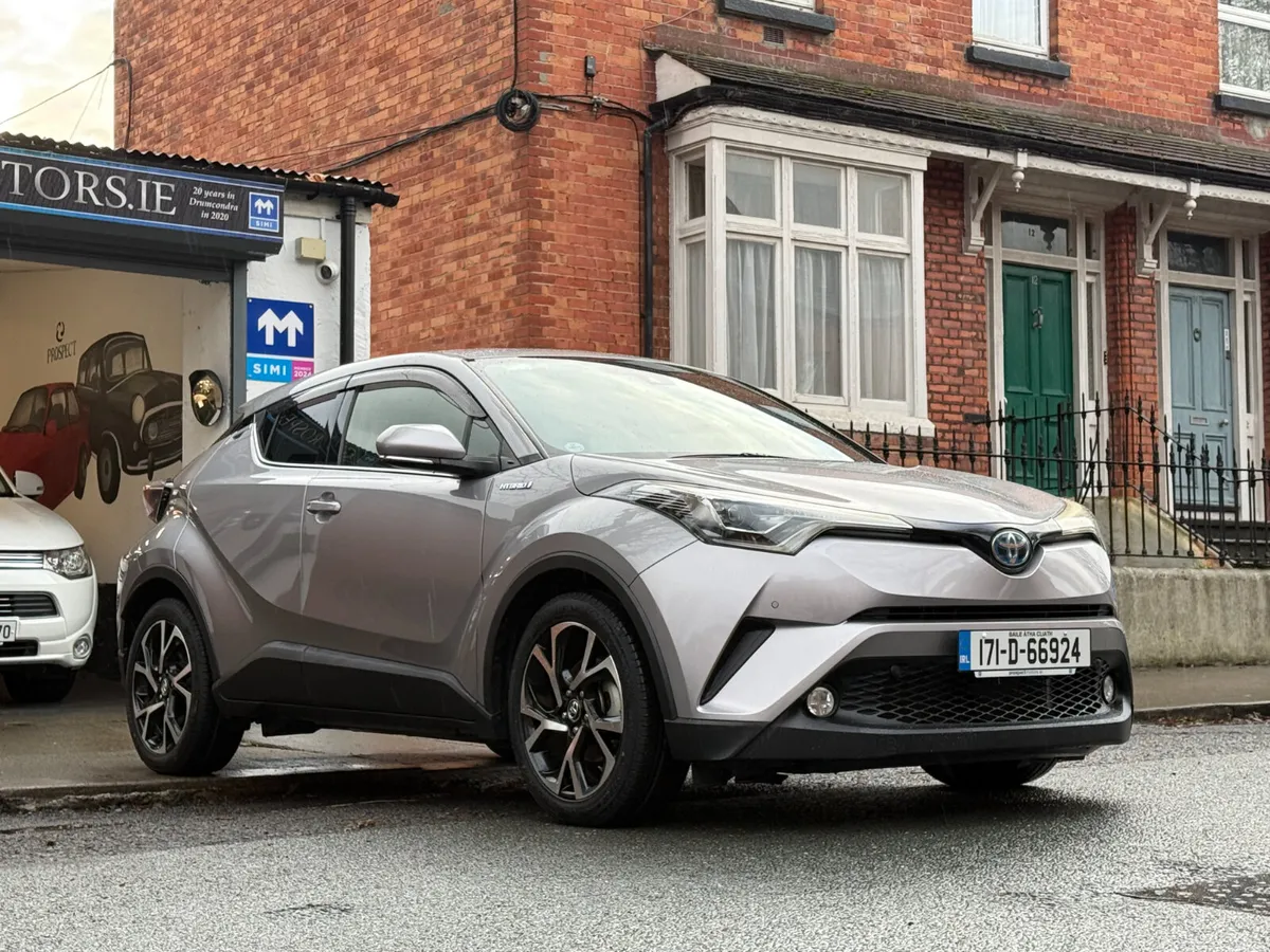 2017 Toyota CHR, Hyrbid Automatic, 54kms, New Nct, - Image 3