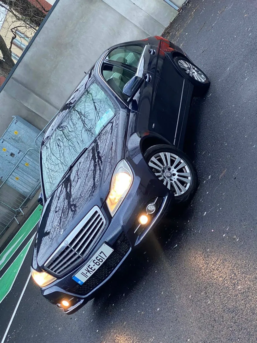 Mercedes C220 - Image 1