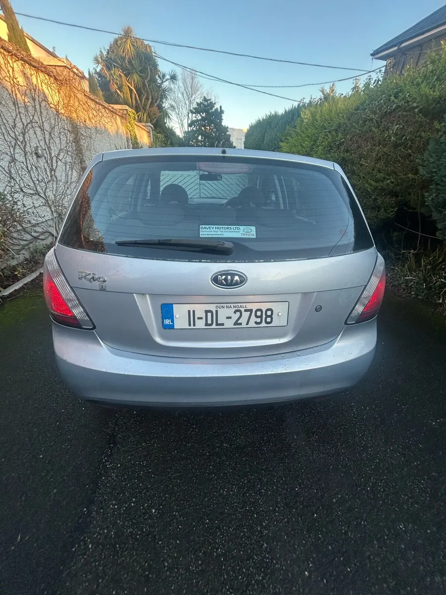Kia Rio 1.4 petrol 2011 - Image 2