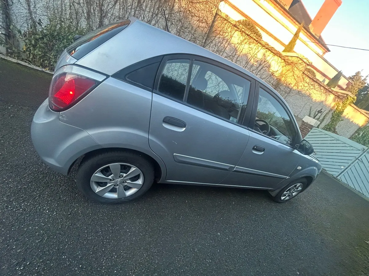 Kia Rio 1.4 petrol 2011 - Image 3