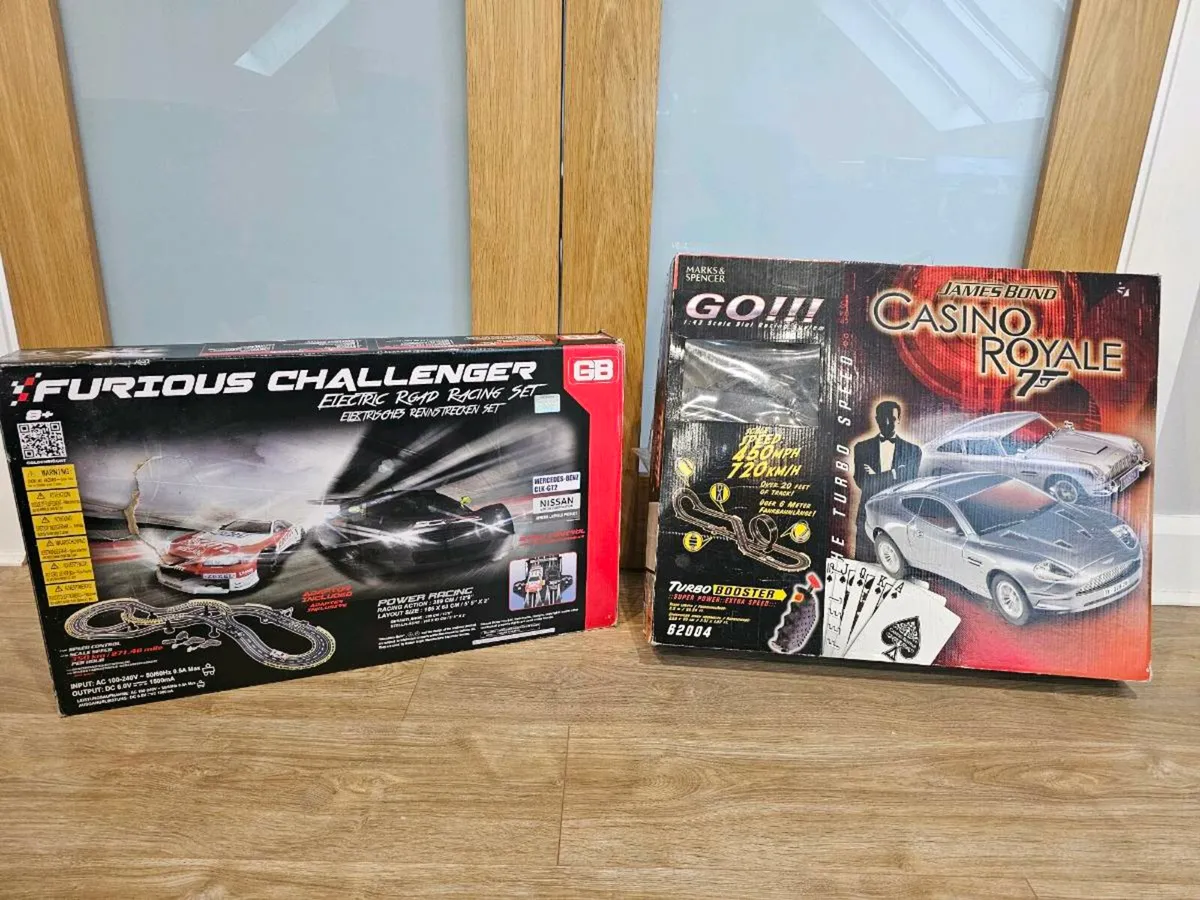 2 scalextric sets for sale. - Image 1
