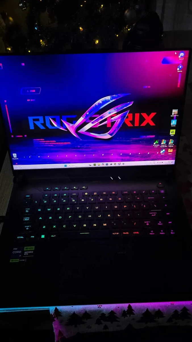 ASUS ROG STRIX SCAR 16 i9-13980HX RTX 4080  240HZ - Image 1