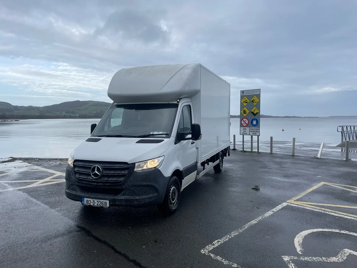 Mercedes Sprinter Box Van Tail Lift FRESH CVRT - Image 4