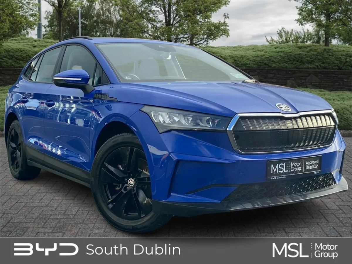 Skoda Enyaq LOFT 62kWh VERY LOW MILEAGE - Image 3
