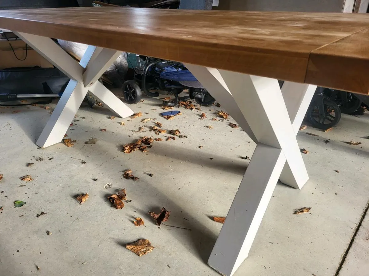 Kitchen table - Image 3