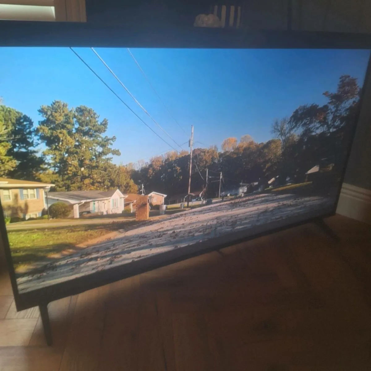 55 inch LG tv and Sanus bracket - Image 3