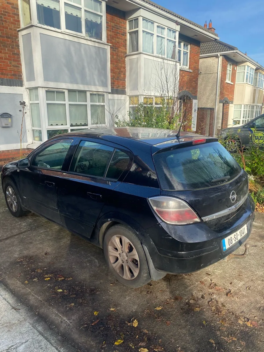 Opel Astra 2008 For parts/repair - Image 4