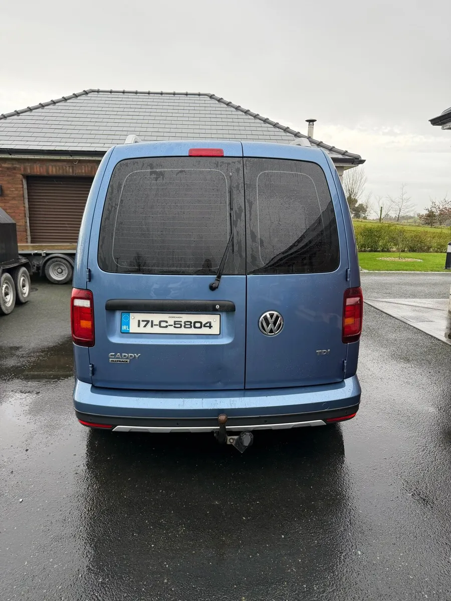 VW Caddy Alltrack - Image 4