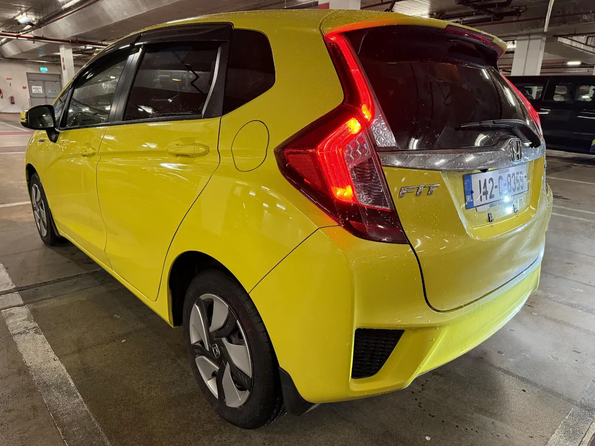 2014 Honda Fit NCT and TAX - Image 4